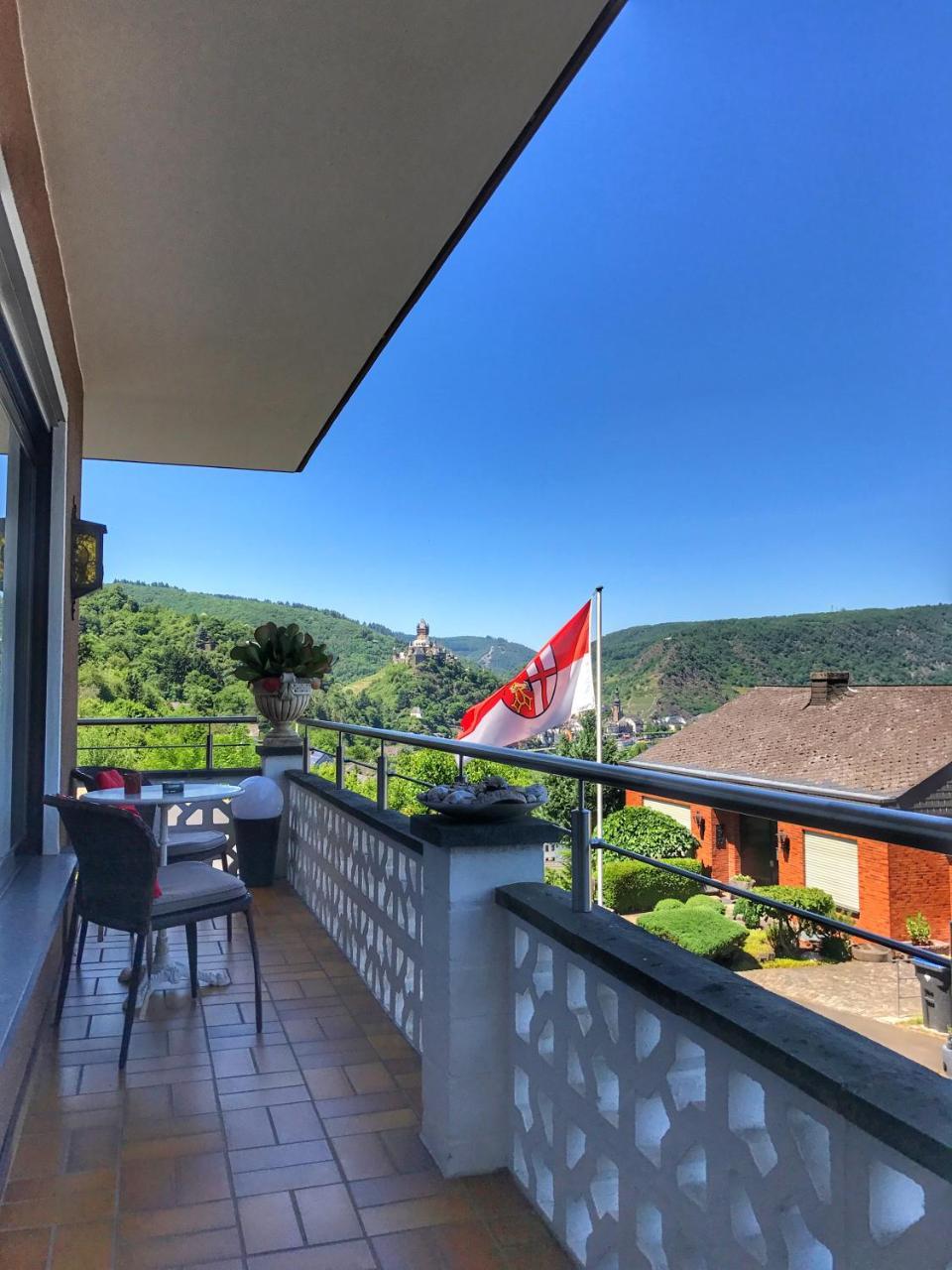 Apartment Happy Mosel โคเคห์ม ภายนอก รูปภาพ