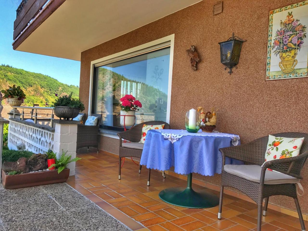 Apartment Happy Mosel โคเคห์ม ภายนอก รูปภาพ